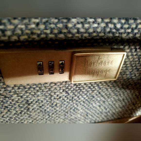 Vintage Tweed Suitcase with Leather Accents - Picture 9 of 13